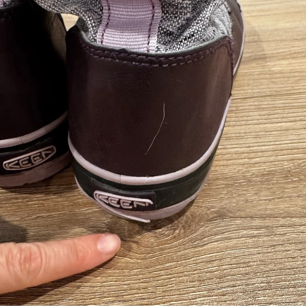 Keen Elsa Kids Size 5 Waterproof Snow Boots Purple Plum 1015491‎